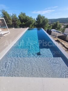 piscine à débordement 10x3 Narbonne PVC armé 3D Touch Prestige